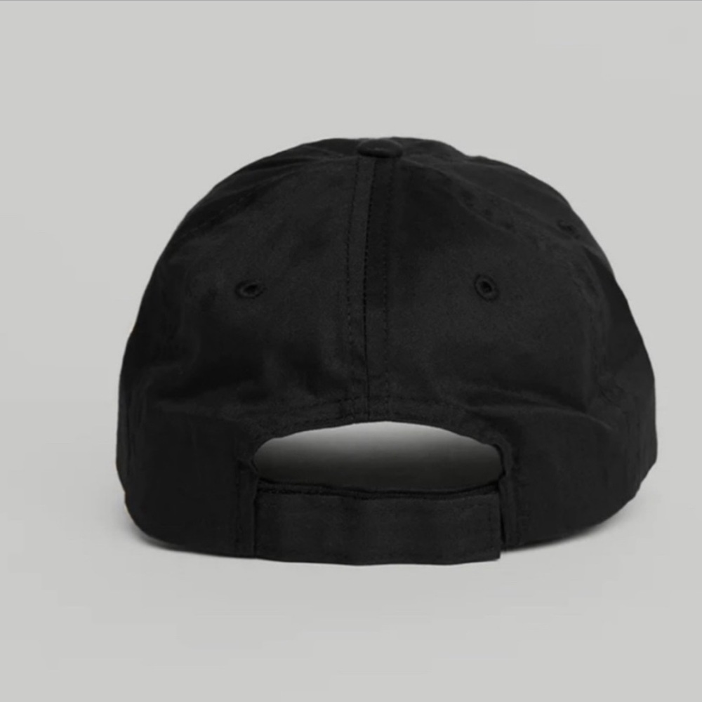 ALO Off-Duty Baseball Cap - Black + White - NEW - SOLD OUT IN STORE - Picture 2 of 3